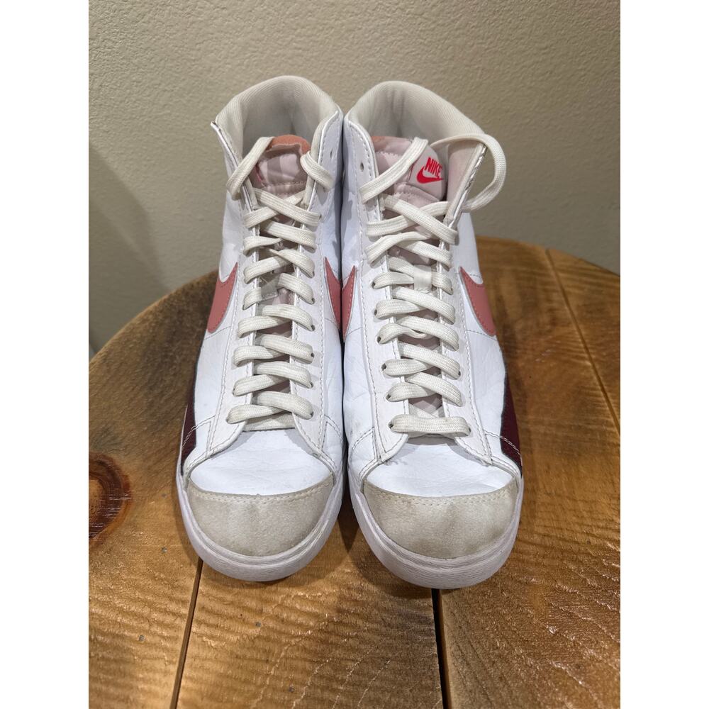 Nike Women's Blazer Mid '77 Next Nature White/Red Stardust-Night Maroon size 10 - Picture 2 of 8